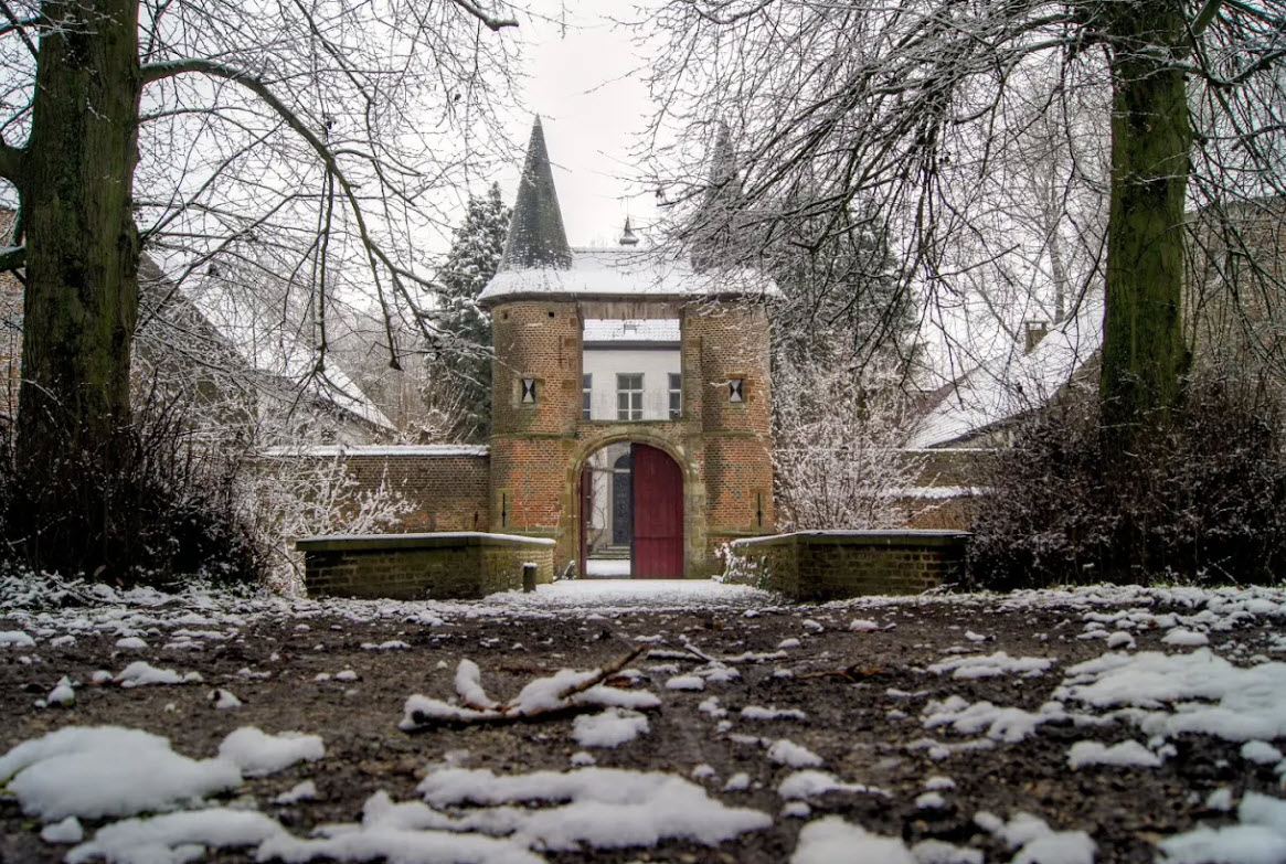 Kasteel Van Voorde, Belgium